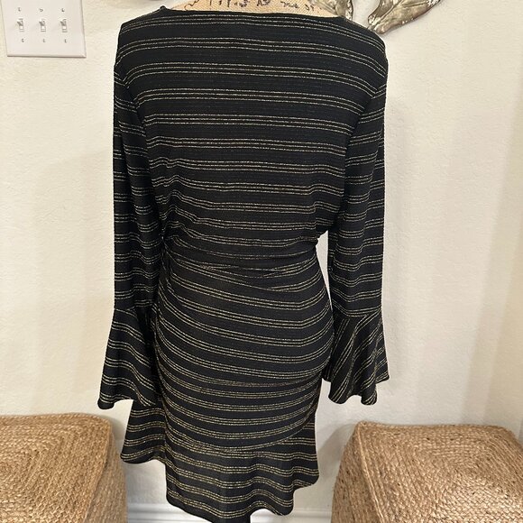 ECI New York Black & Gold Metallic Striped Tie Waist Dress – Size XL - Picture 3 of 4